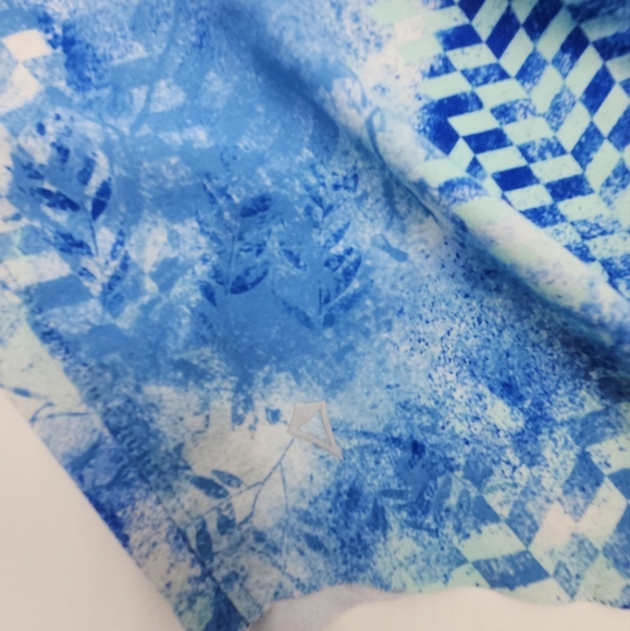 Ivivva Lululemon Girls Tranquil Blue Racerback Vented Laser Cut Tank Size 12 - Picture 5 of 13